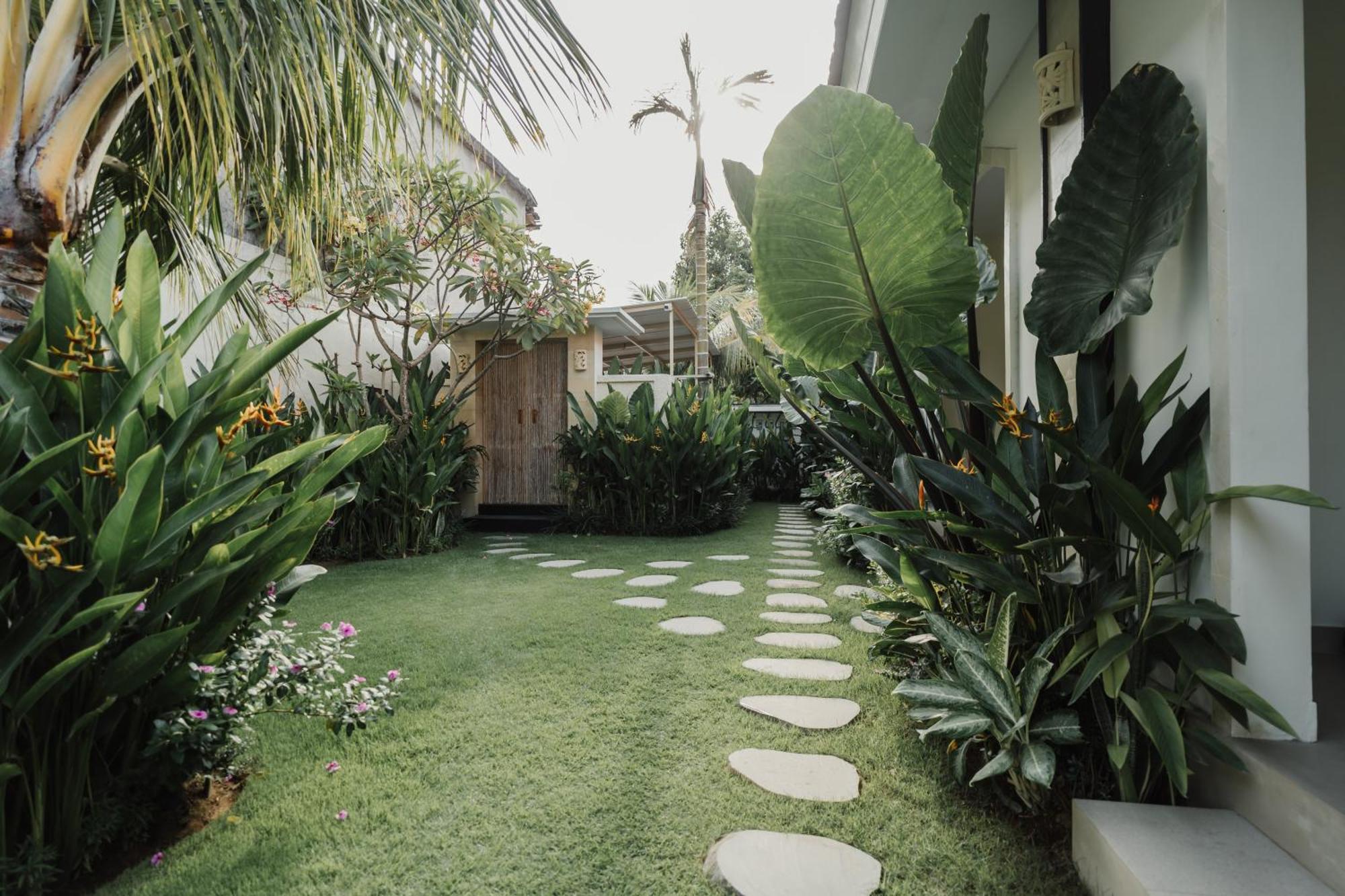 Hotel D'Leafy Seminyak Esterno foto